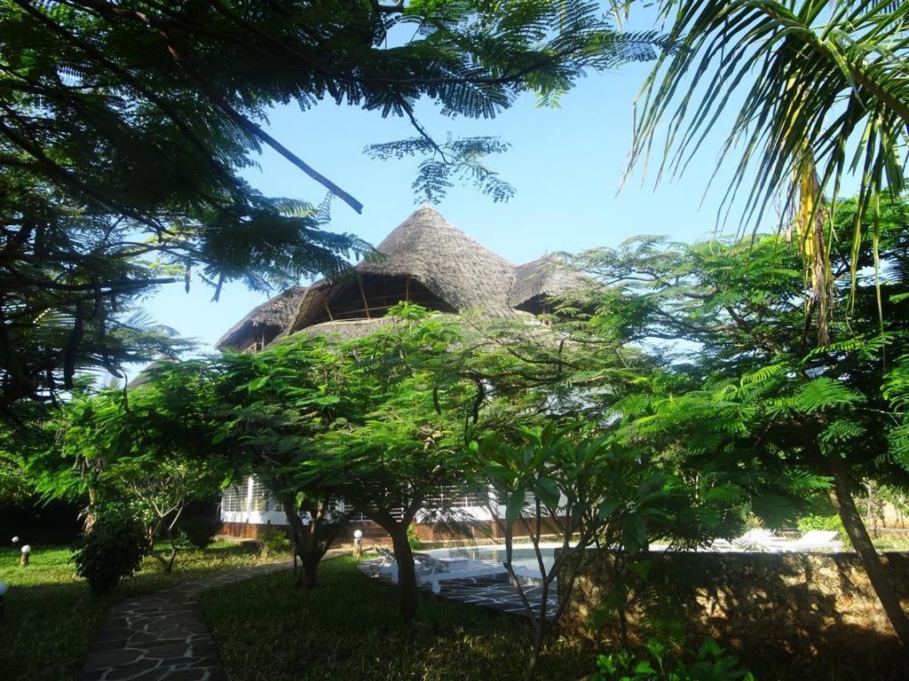 Hotel Watamu, Nestled Between Pristine Beaches And Lush Tropical Forest Exterior foto